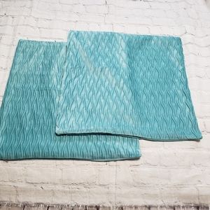 LIVE WELL Pillow Cover.